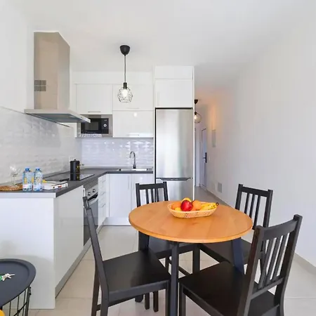 Escape Senator 212 Apartamento