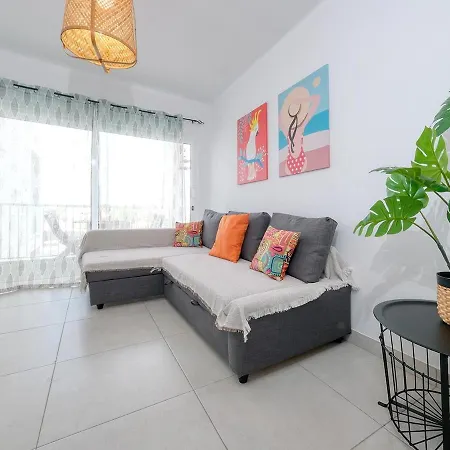 Escape Senator Pool And Wifi Costa Teguise