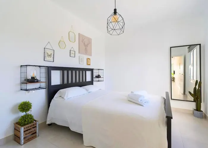 Escape Senator Pool And Wifi Costa Teguise