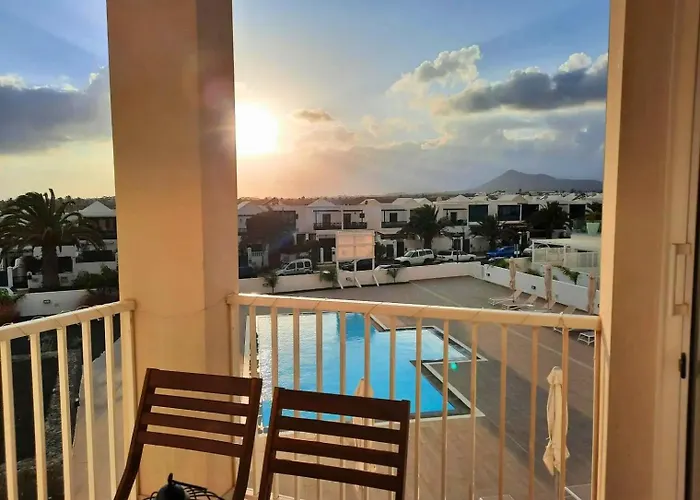 Escape Senator Pool And Wifi * Costa Teguise