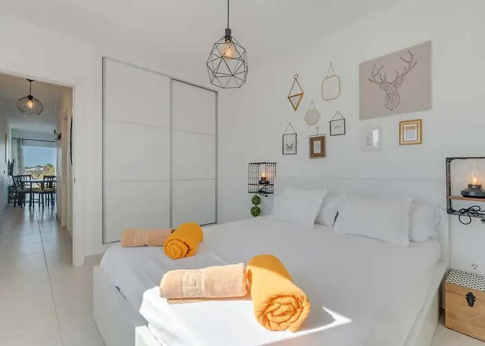 Escape Senator Pool And Wifi * Costa Teguise