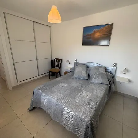 Escape Senator Pool And Wifi *